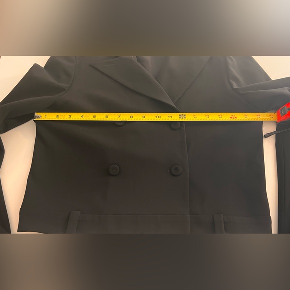 Balenciaga Elegant Black crop Jacket - Picture 8 of 9